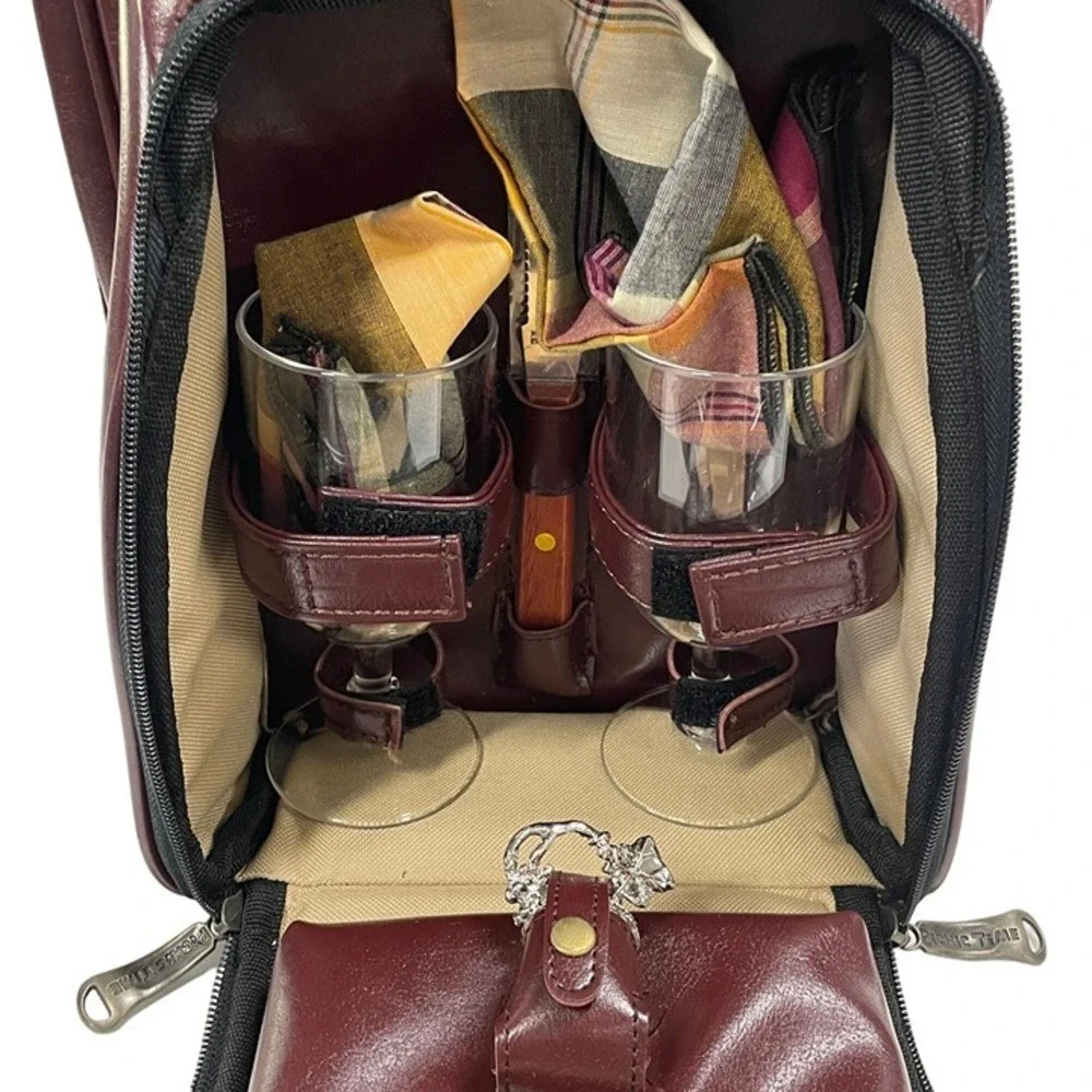 Avanti Legacy by Picnic Time Cheese And Wine Leatherette Bag With Glasses‎ Tools
